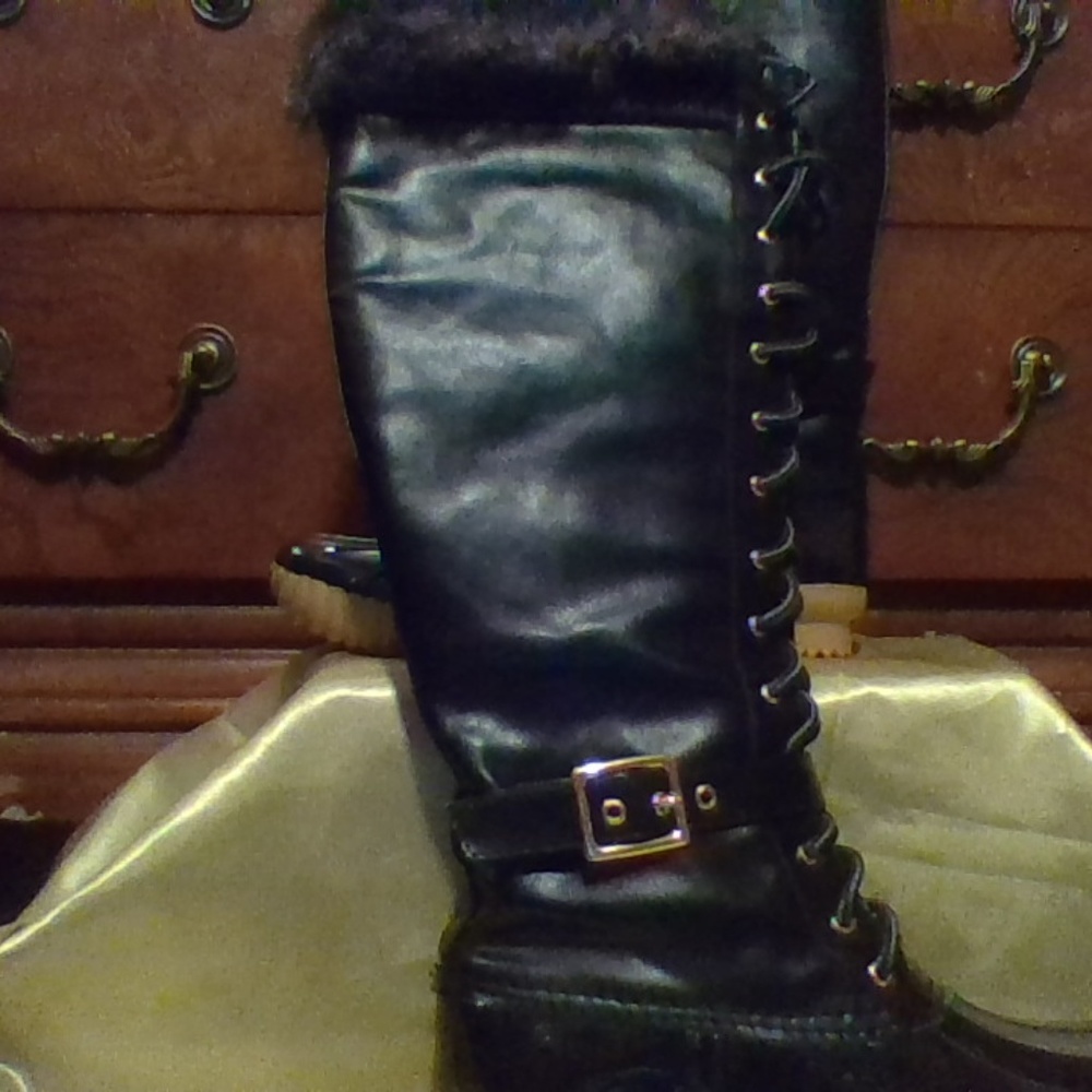 boots - Picture 3 of 3